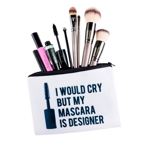 LiveChicStyle Handbags - Last one! Super cute Makeup Bag